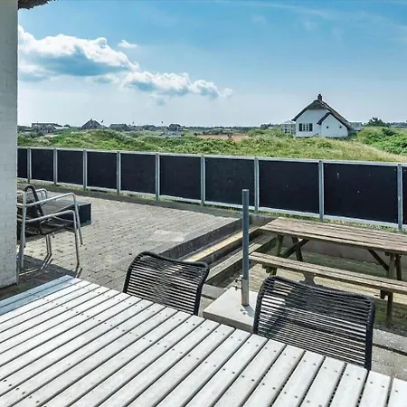 Ve435-vejers-strand-nordvej-63-b * Vejers Strand